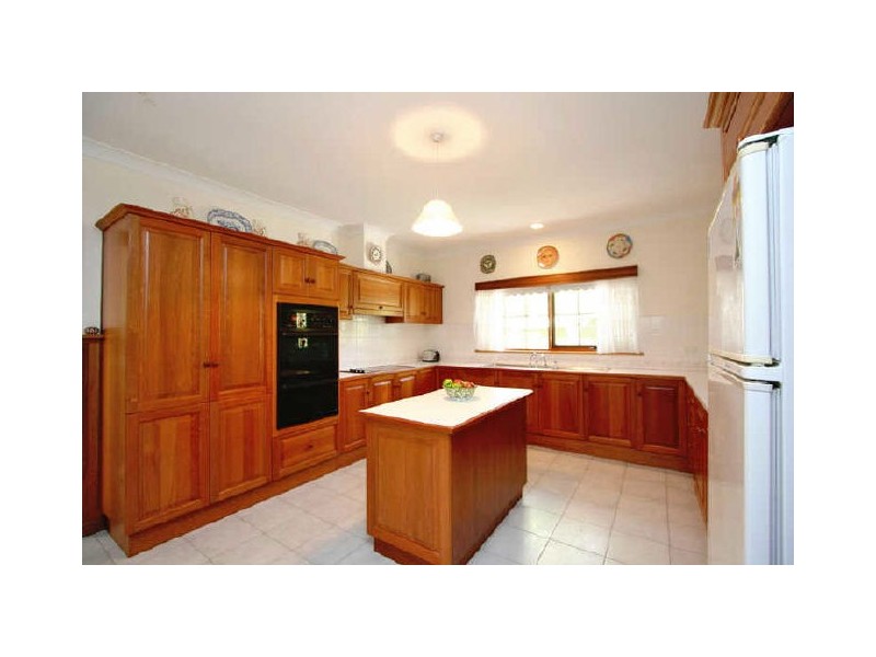 1 Ash Grove, Stirling SA 5152