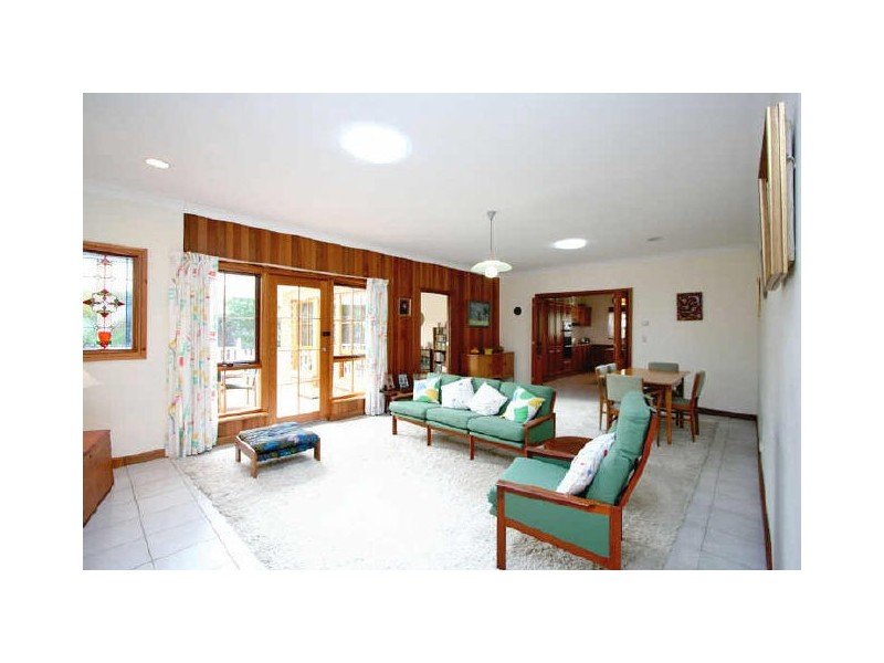 1 Ash Grove, Stirling SA 5152