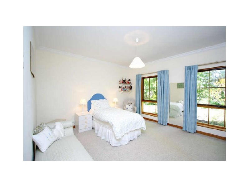 1 Ash Grove, Stirling SA 5152