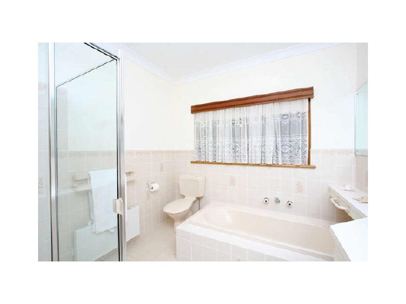 1 Ash Grove, Stirling SA 5152