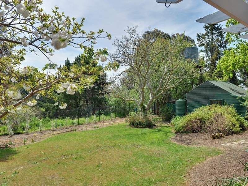 69 Old Mt Barker Rd, Stirling SA 5152