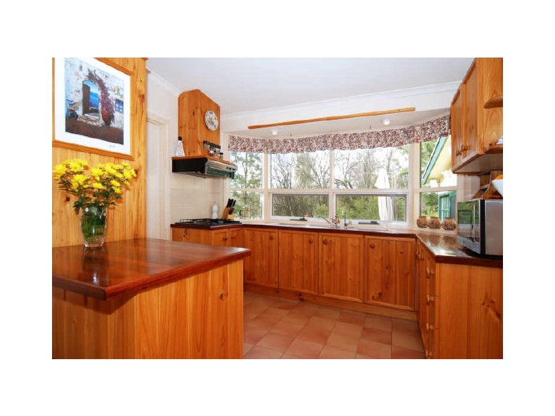 9 Pine Avenue, Hahndorf SA 5245