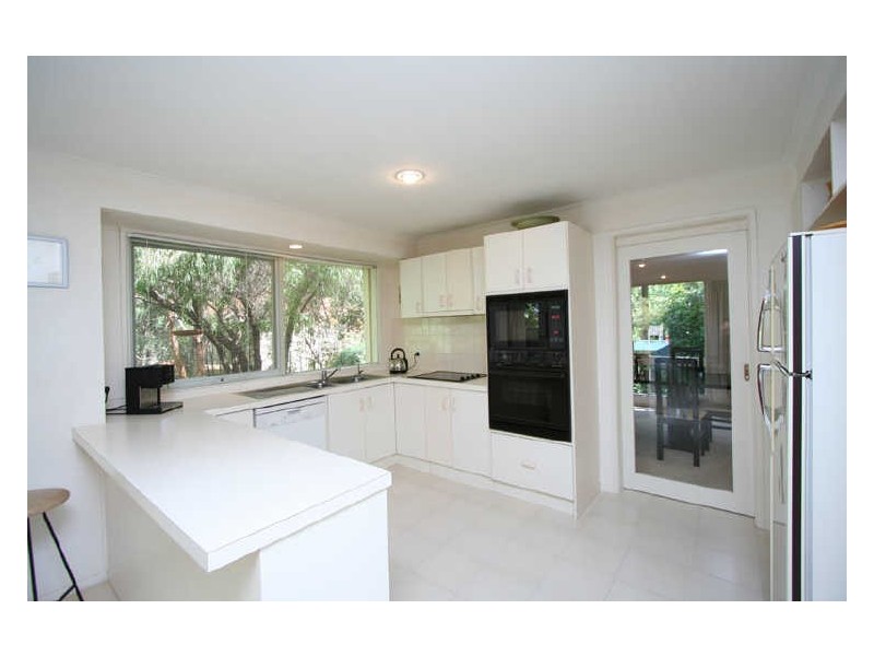 15 Rostrevor Road, Stirling SA 5152