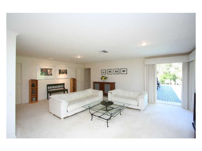15 Rostrevor Road, Stirling SA 5152