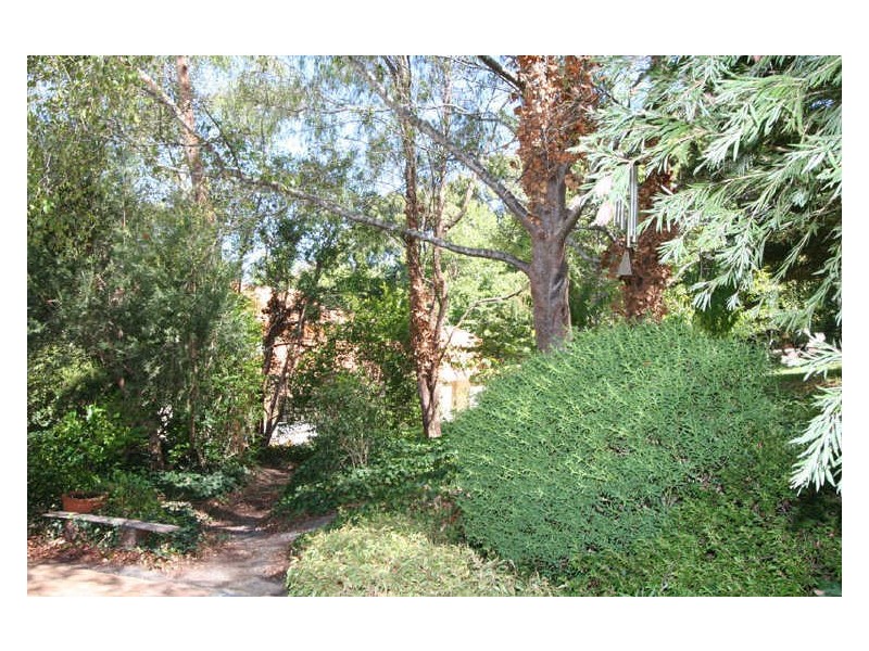 15 Rostrevor Road, Stirling SA 5152