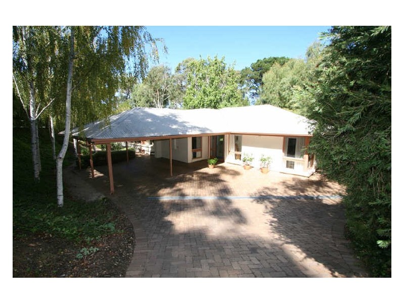 15 Rostrevor Road, Stirling SA 5152