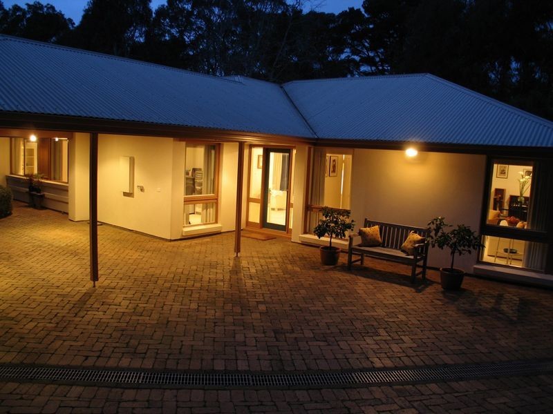15 Rostrevor Road, Stirling SA 5152