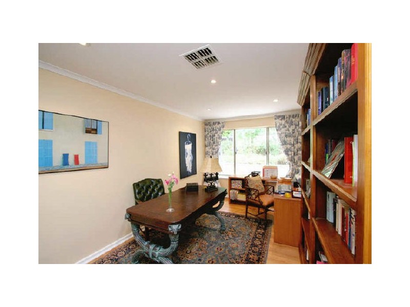 10 Bradshaw Avenue, Crafers SA 5152