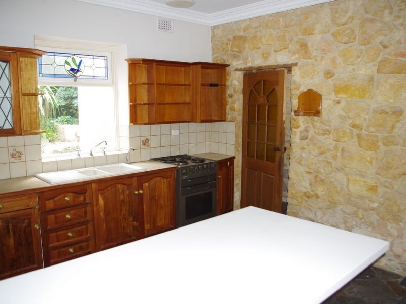 12 Devon Ave, Stirling SA 5152