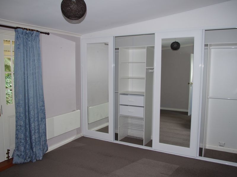12 Devon Ave, Stirling SA 5152