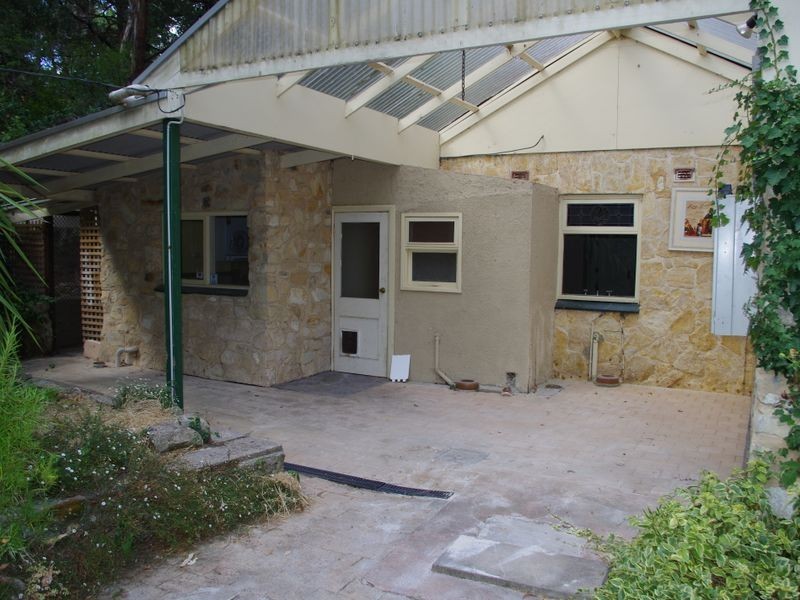 12 Devon Ave, Stirling SA 5152
