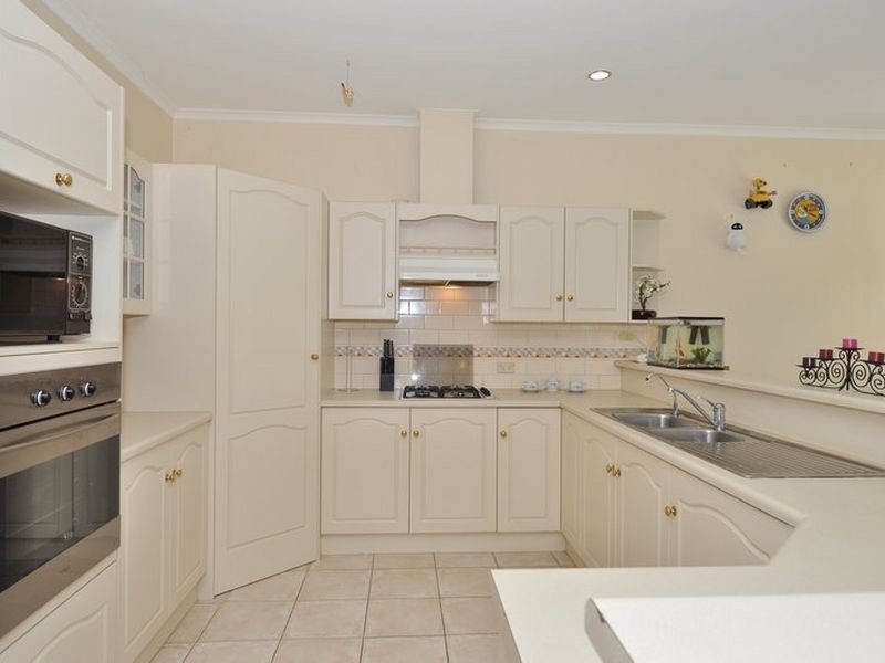 16 Epsilon Close, Woodcroft SA 5162