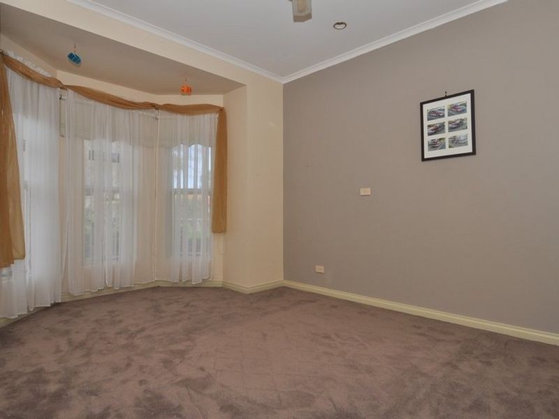 16 Epsilon Close, Woodcroft SA 5162