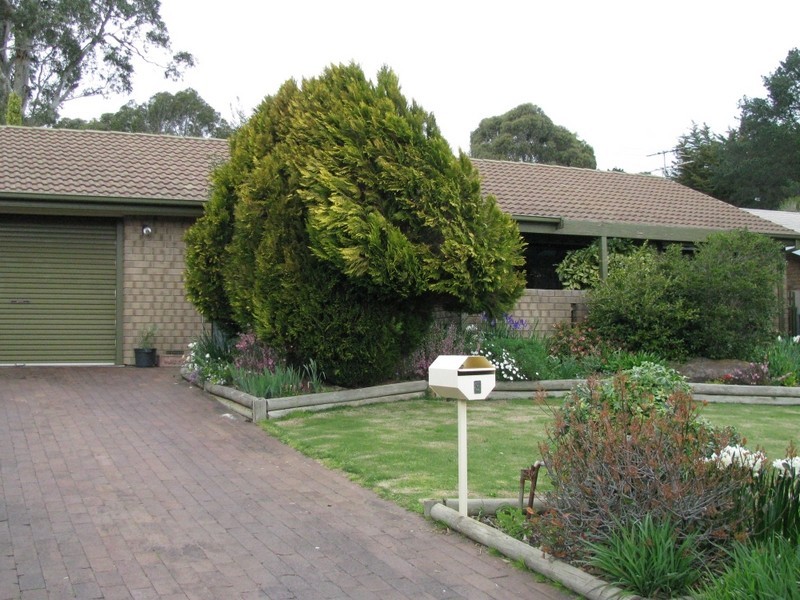 8 Nitschke Drive, Hahndorf SA 5245