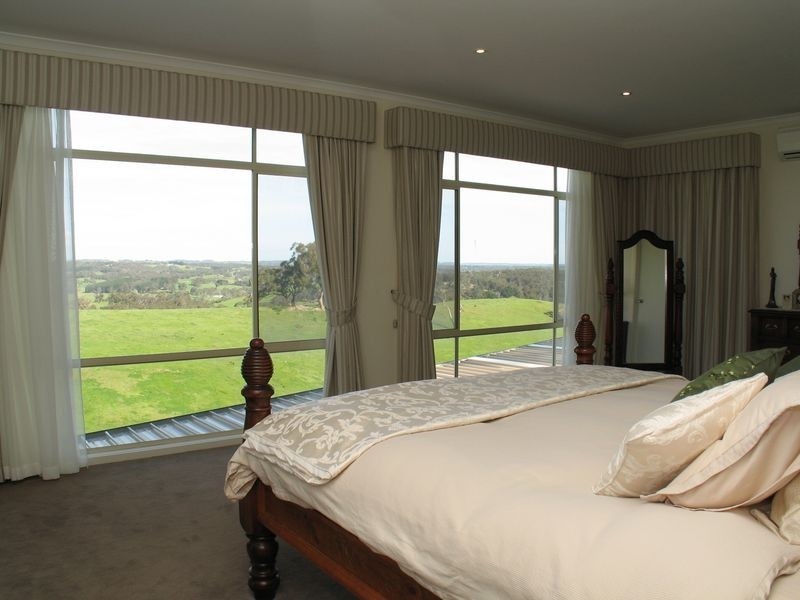 99 Osterley Avenue, Bridgewater SA 5155