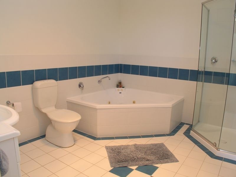 99 Osterley Avenue, Bridgewater SA 5155