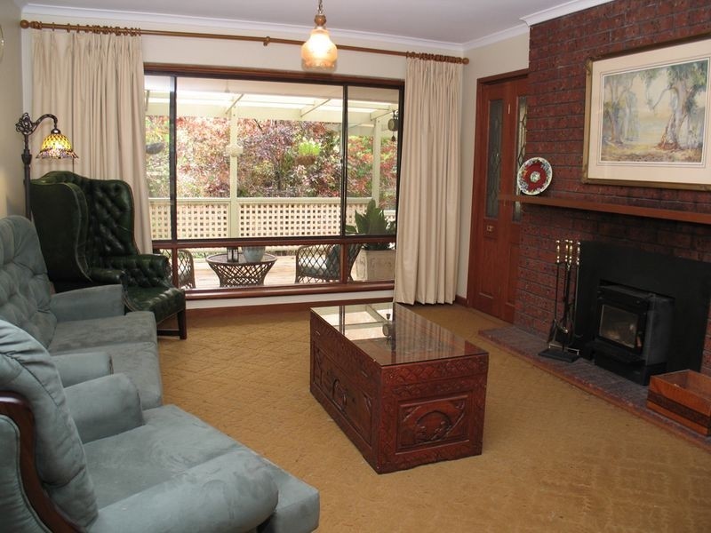 8 Somerset Road, Aldgate SA 5154