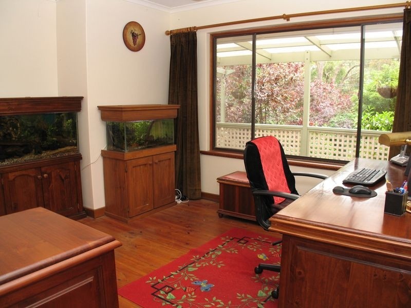 8 Somerset Road, Aldgate SA 5154