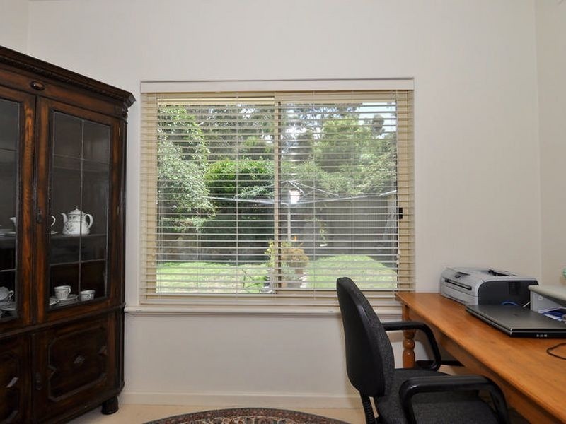 4 Kalmia Avenue, Crafers SA 5152