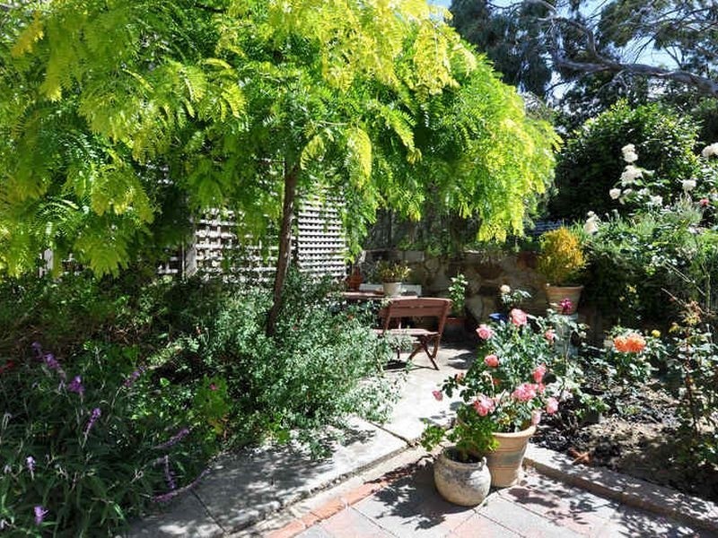 4 Kalmia Avenue, Crafers SA 5152