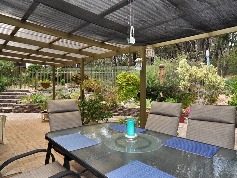 68 Emmett Road, Crafers West SA 5152