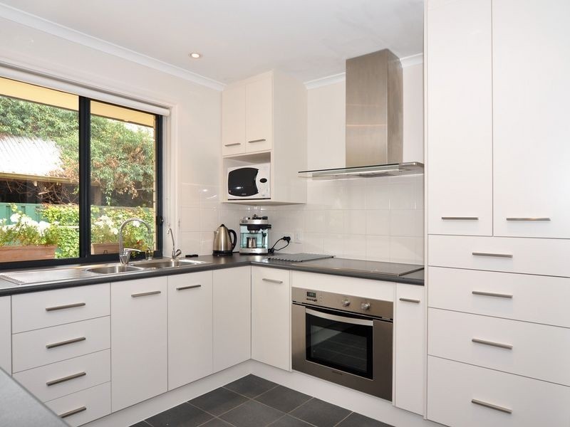 42 Osterley Avenue, Bridgewater SA 5155