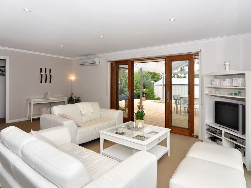 42 Osterley Avenue, Bridgewater SA 5155