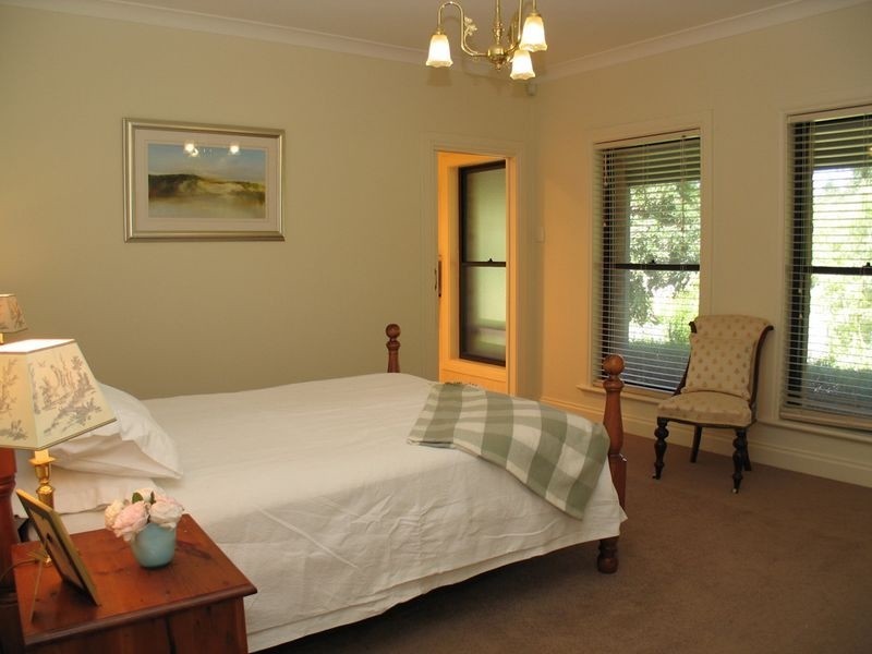 4 Suffolk Road, Aldgate SA 5154