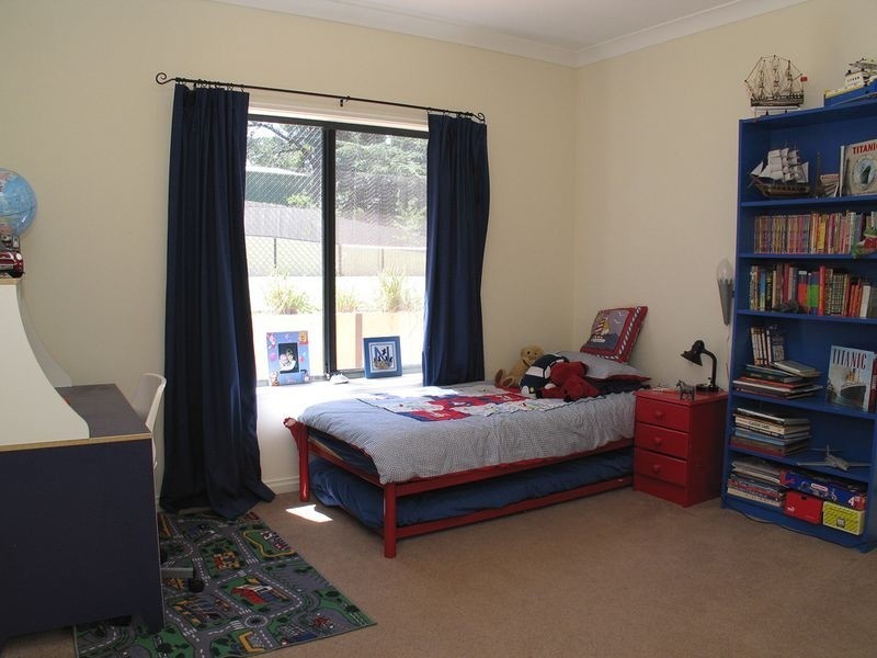 4 Suffolk Road, Aldgate SA 5154