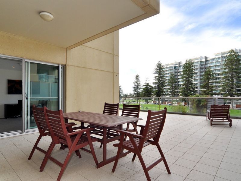 106/16 Holdfast Prm, Glenelg SA 5045