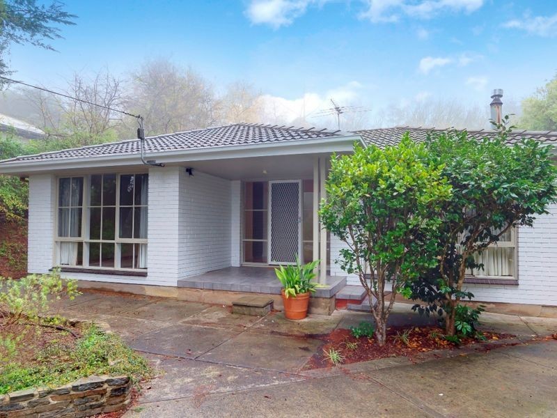 11 Hawthorn Road, Stirling SA 5152