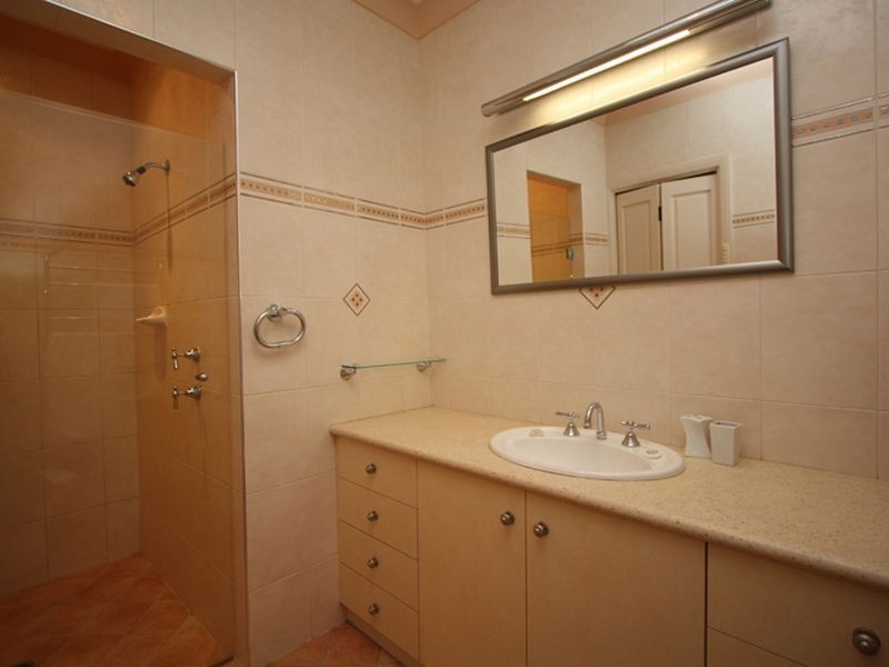 4 Gothic Avenue, Stonyfell SA 5066