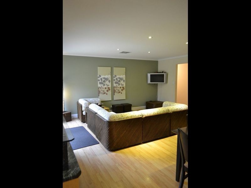 5 Charlton St, Bridgewater SA 5155