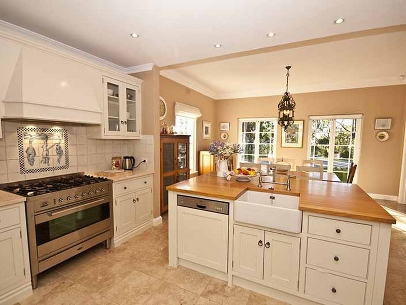 15 Glen Street, Crafers West SA 5152