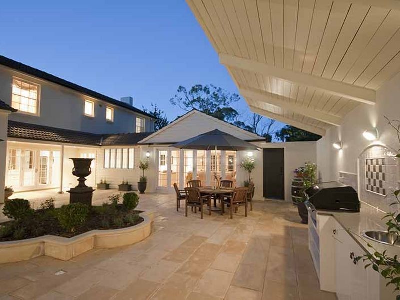 15 Glen Street, Crafers West SA 5152