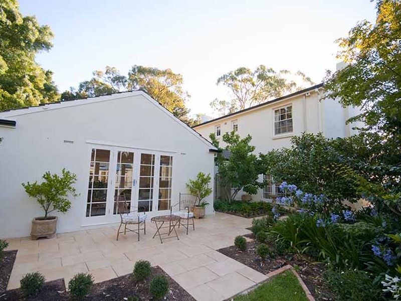 15 Glen Street, Crafers West SA 5152