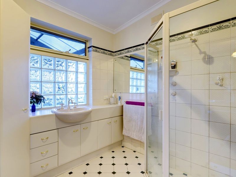 5 Gould Lane, Stirling SA 5152