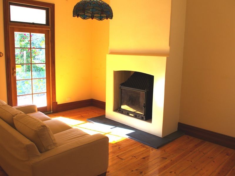 4 Oakbank St, Stirling SA 5152