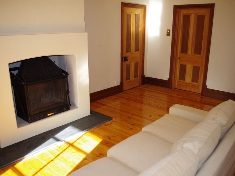 4 Oakbank St, Stirling SA 5152