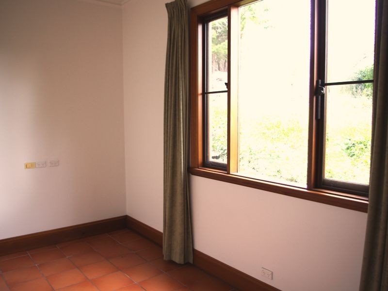 4 Oakbank St, Stirling SA 5152