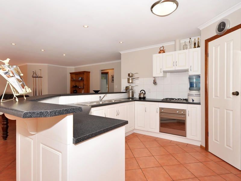 29 Hender Road, Heathfield SA 5153