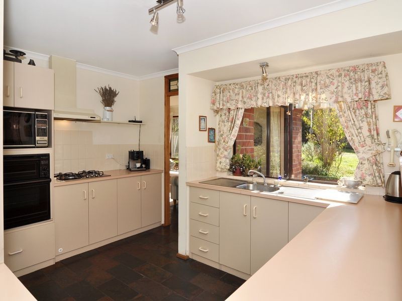 198 Strathalbyn Road, Mylor SA 5153