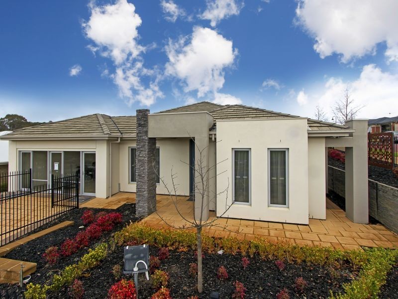 2 Highland Street, Mount Barker SA 5251