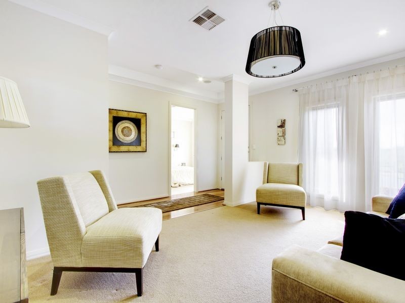 2 Highland Street, Mount Barker SA 5251