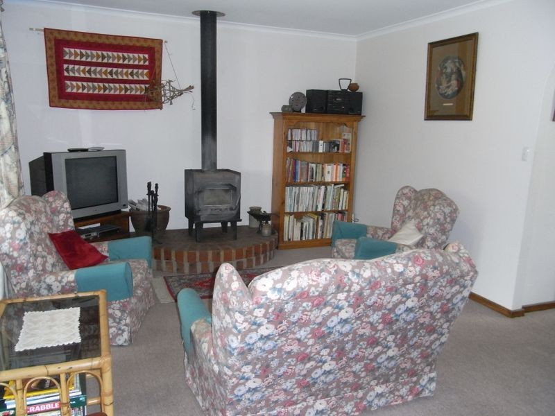 24 Wembley Ave, Bridgewater SA 5155