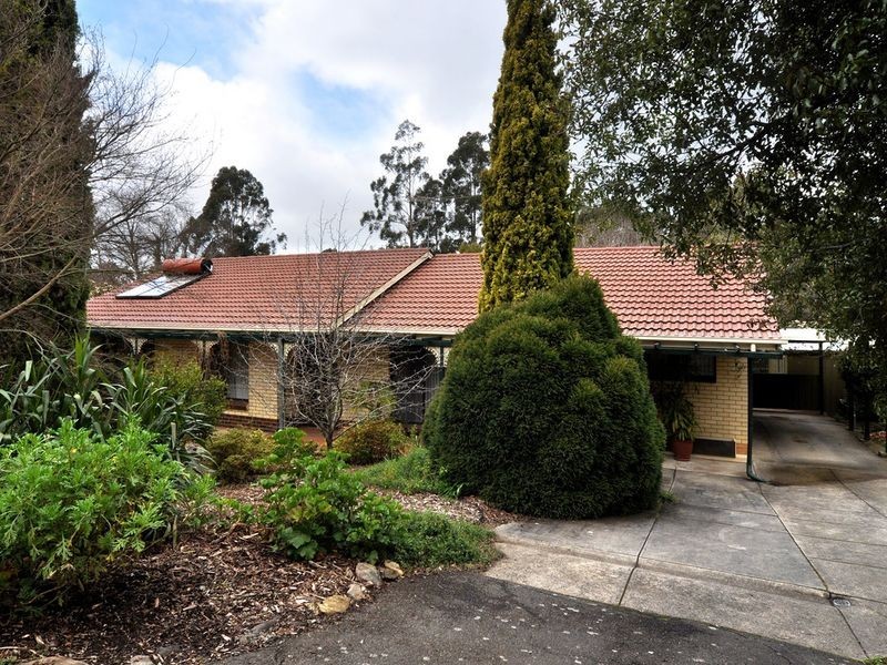 35 Lesley Crescent, Crafers SA 5152