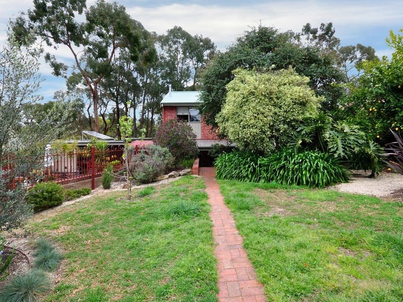 16 First Avenue, Bridgewater SA 5155