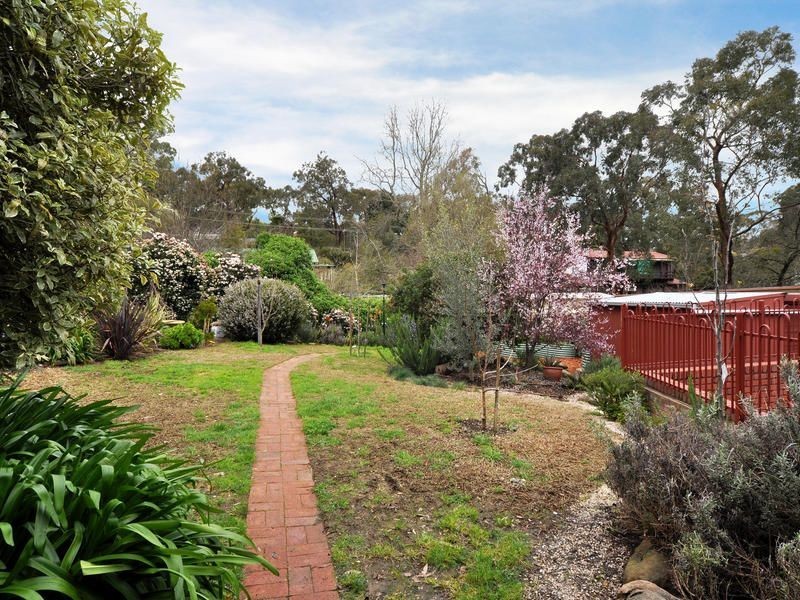 16 First Avenue, Bridgewater SA 5155