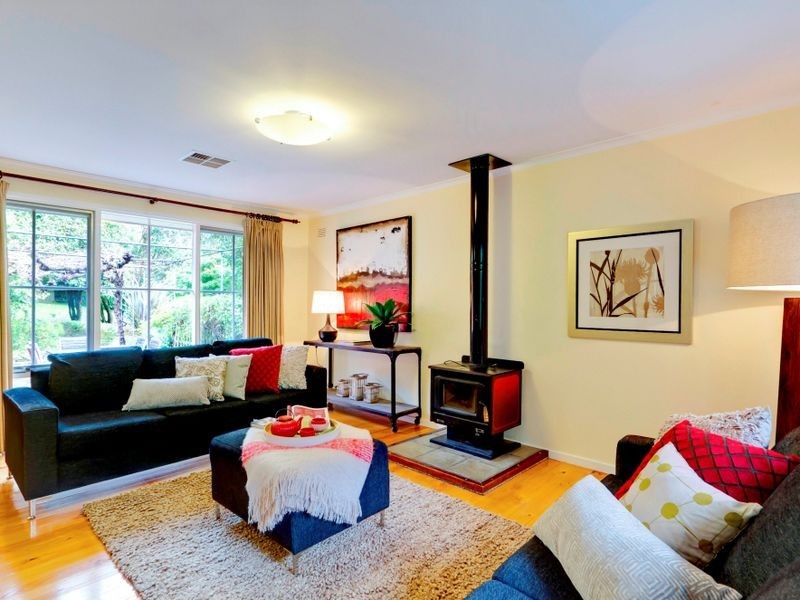 11 Hawthorn Road, Stirling SA 5152