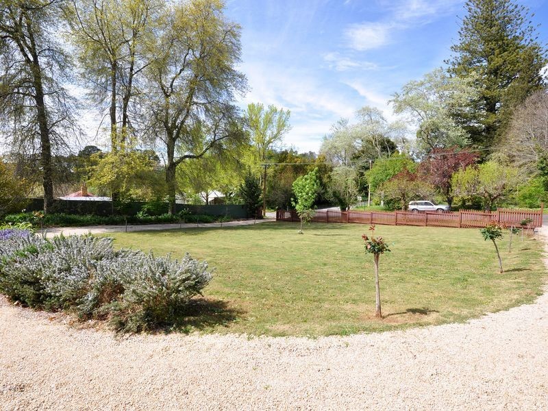 12 Milford Avenue, Stirling SA 5152